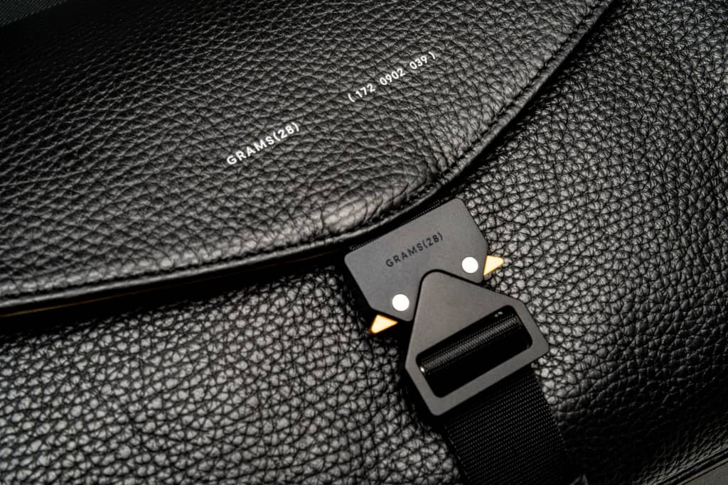 The clasp on The 172 Camera Sling by Grams28