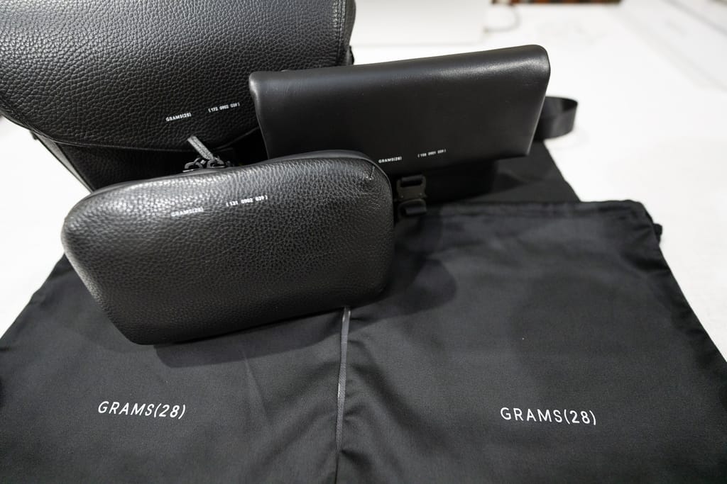 GRAMS28 グラムズ28 175 ムーンバック　ボディバッグ　ブラック　黒 175 Moon Bag - GRAMS28