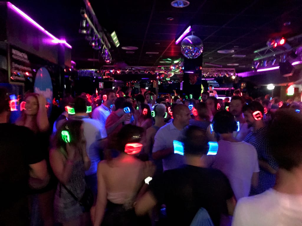 Tips for Having a Conversation in a Loud Nightclub - ONYX ROOM NIGHTCLUB
