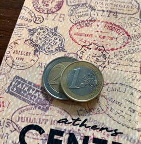 A Guide On How to Complicate Converting Currency Before Traveling Abroad