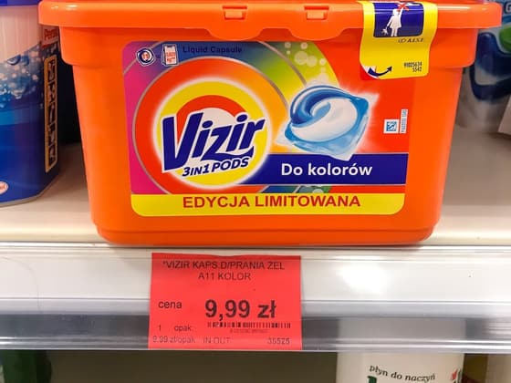 A box of Vizir detergent beside a box of Tide