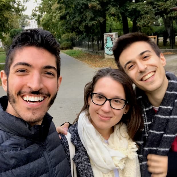 Rocky, Jorge and a friend taking a selfie in a Warsaw park