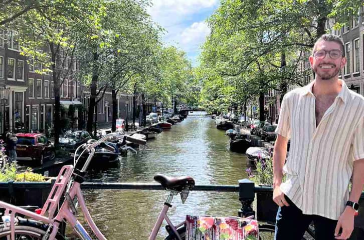 How My First Free International Flight Led to Lifelong Memories and Adventures in Amsterdam 🇳🇱