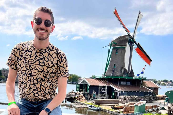 Your Guide to the Perfect Half-Day Trip from Amsterdam to Zaanse Schans 🍫🚌🌬️