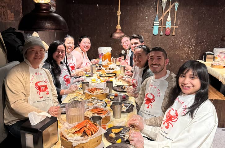 Crab House NYC: The Ultimate Seafood Buffet Experience in Manhattan 🦀🦞