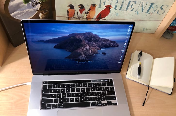 Review of the 16″ MacBook Pro for Bloggers & Creative Professionals