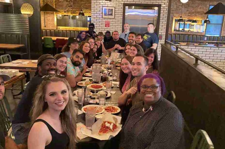 I Flew to Chicago to Meet 30 Strangers From the Internet: Here’s What Happened