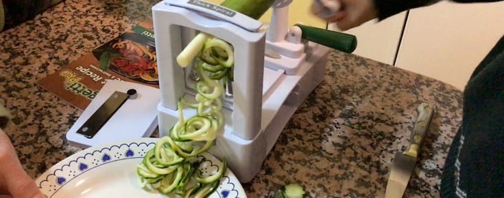 The Veggetti Spiralizes Vegetables into Spaghetti