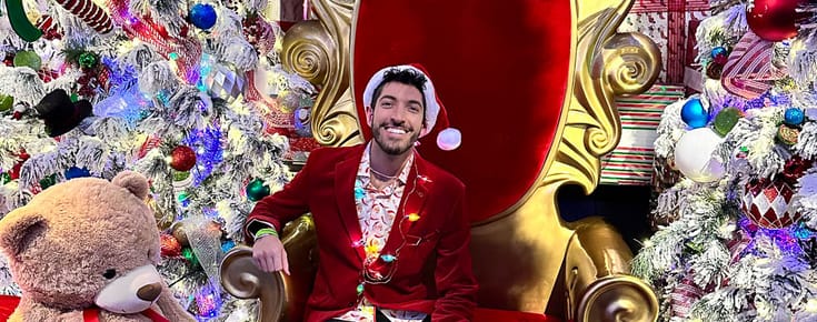 The Most Festive Christmas Bar: Frosty’s Christmas Pop Up Bar in New York City