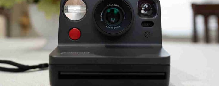 Capture the Moment: 5 Reasons to Choose an Instant Camera for Hobby Photography