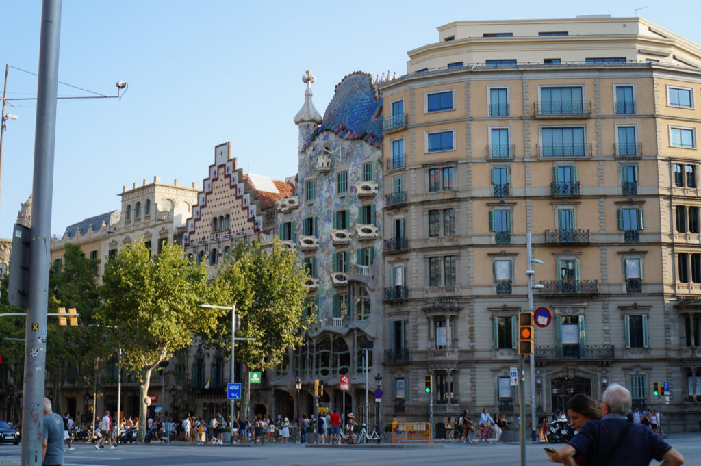 Distance from Casa Batlló